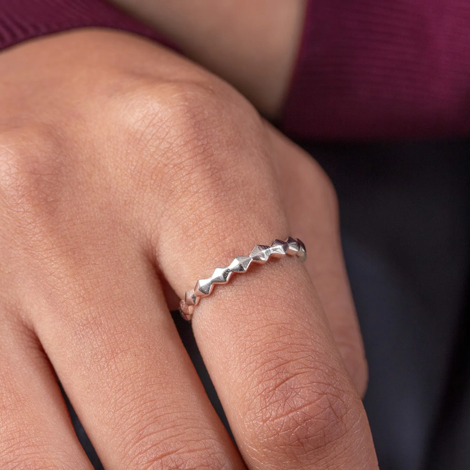 14k Brancusi Endless Narrative Ring