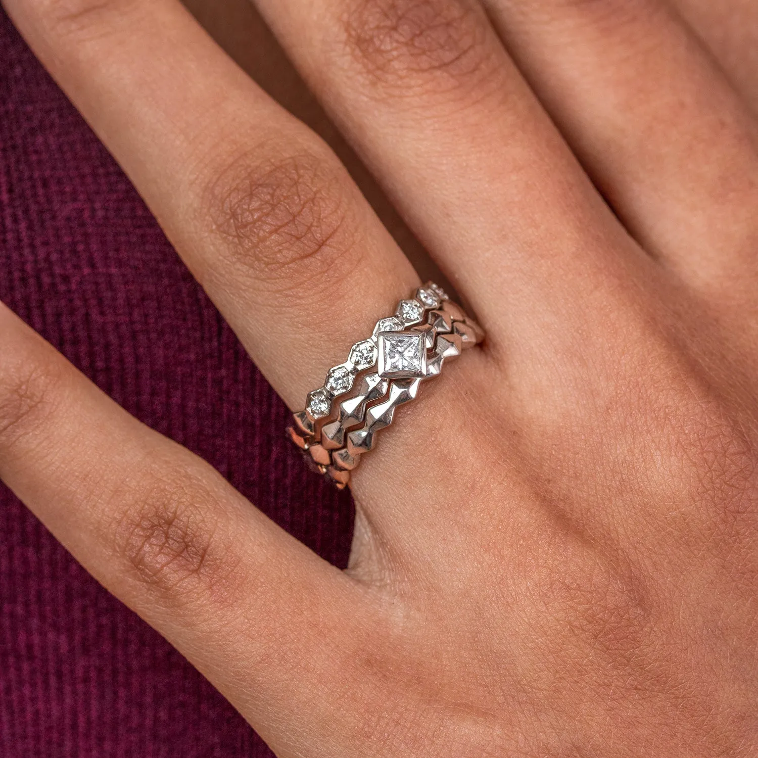 14k Brancusi Endless Narrative Ring