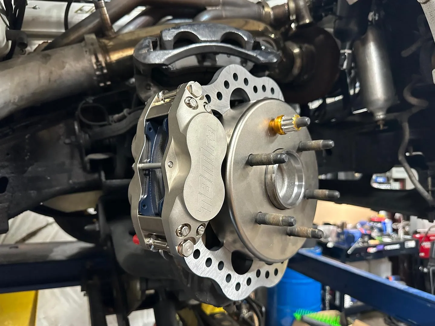 1999-18 Silverado 6x5.5 lug pattern Medium Duty 4 piston Drag Racing Front Brake Kit (Reusing Factory Hubs) 001-0290-1