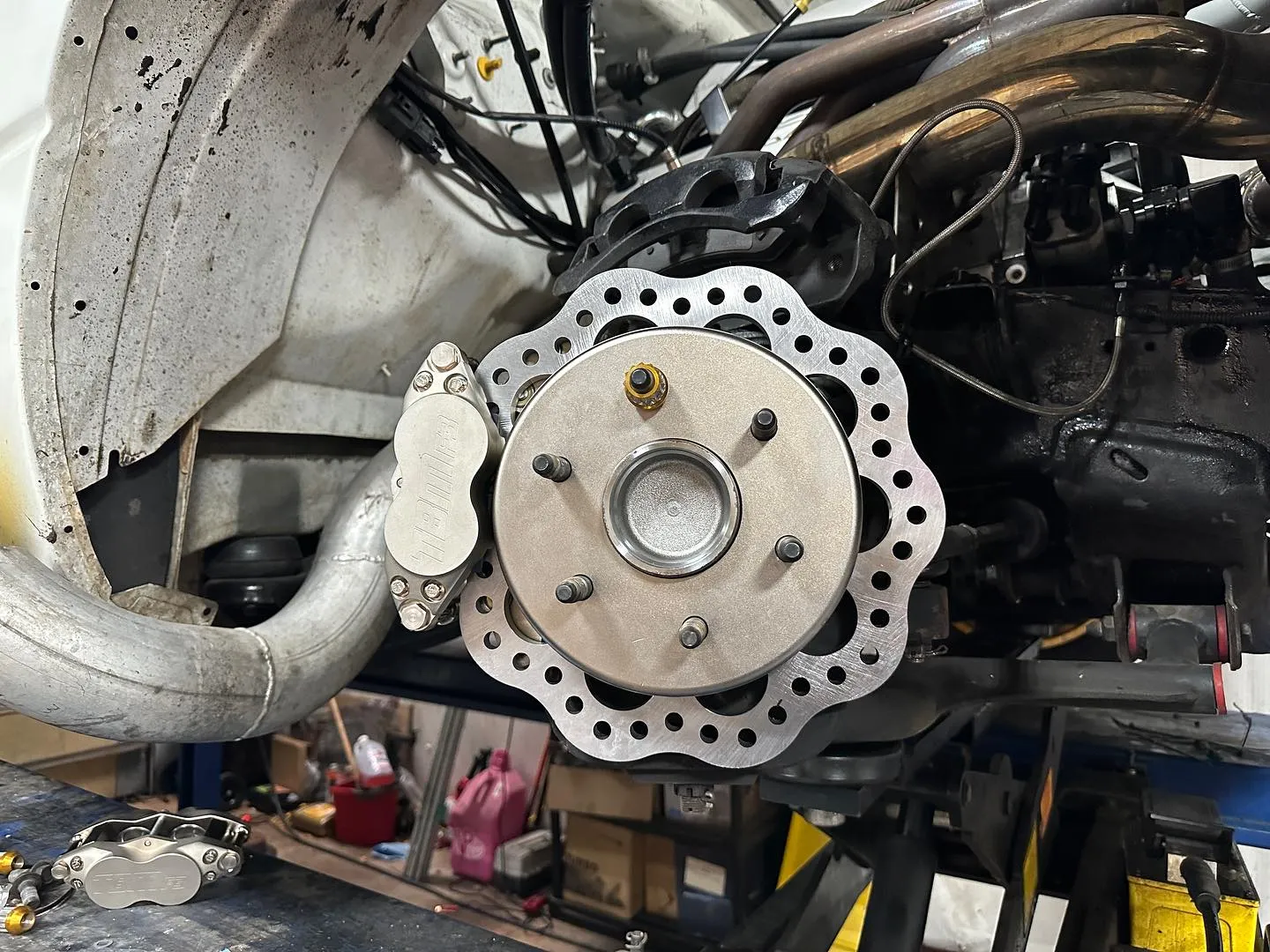 1999-18 Silverado 6x5.5 lug pattern Medium Duty 4 piston Drag Racing Front Brake Kit (Reusing Factory Hubs) 001-0290-1