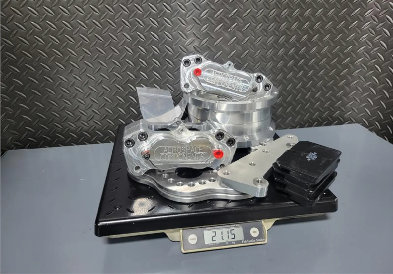 4 Piston Pro-Lite Brake and Hub Package 05-14 Mustang