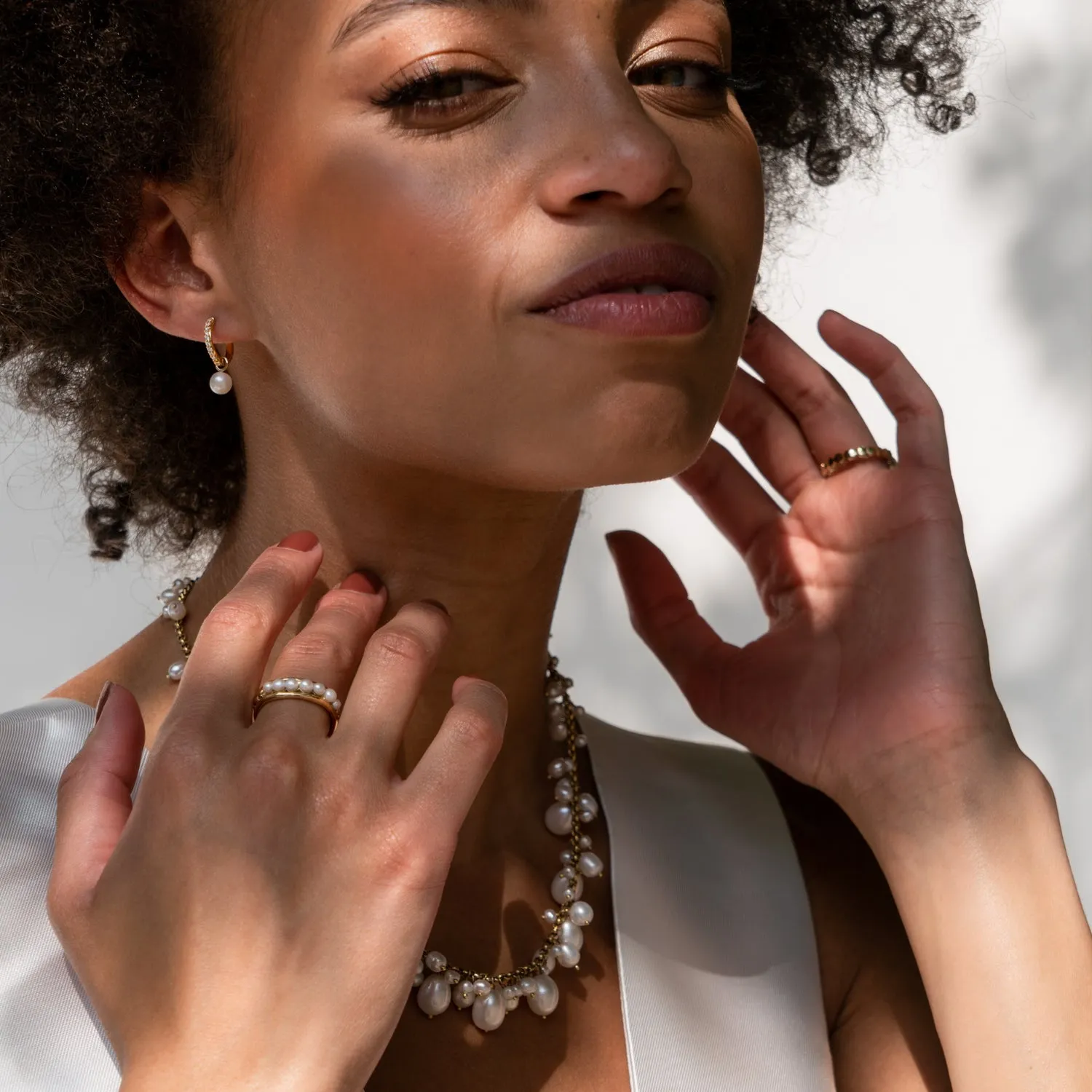 9k Gold & Pearl Waterfall Ring