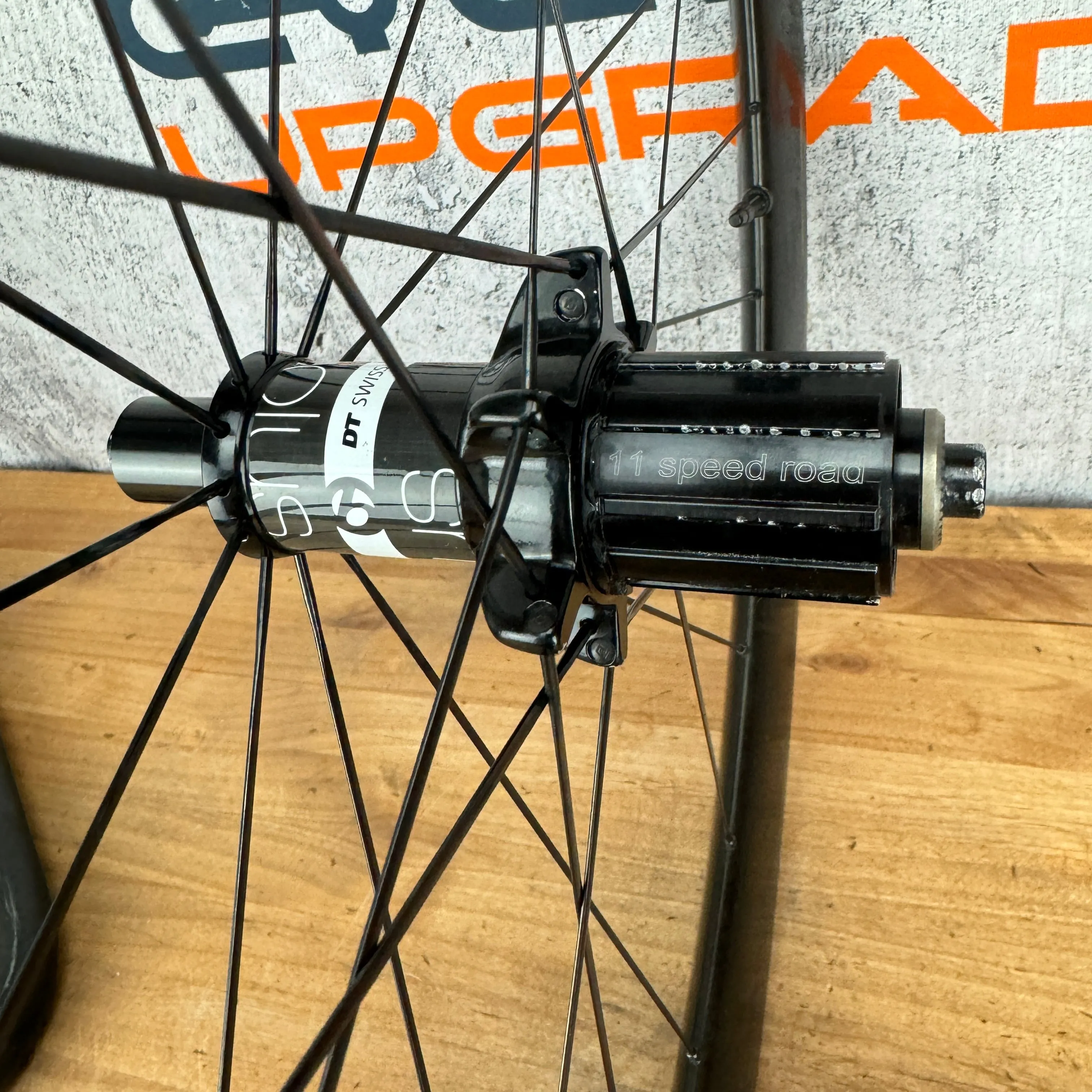 Bontrager Aeolus 3/5 Carbon Tubeless Rim Brake Staggered Wheelset 700c 1413g
