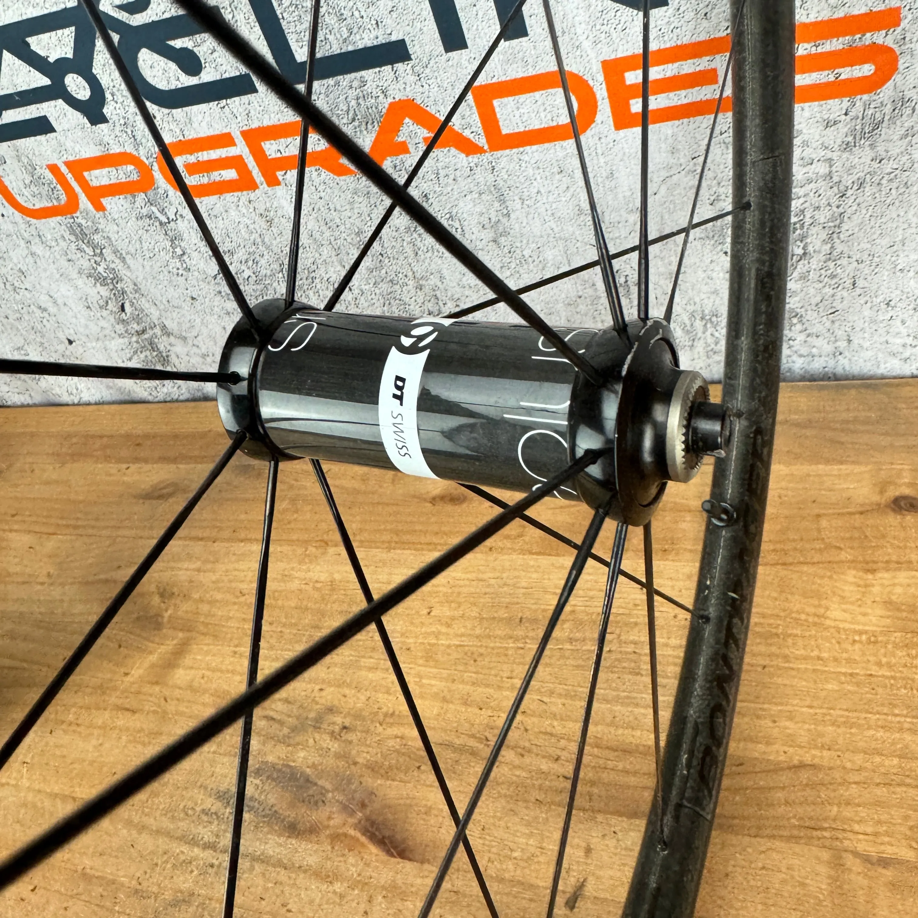 Bontrager Aeolus 3/5 Carbon Tubeless Rim Brake Staggered Wheelset 700c 1413g