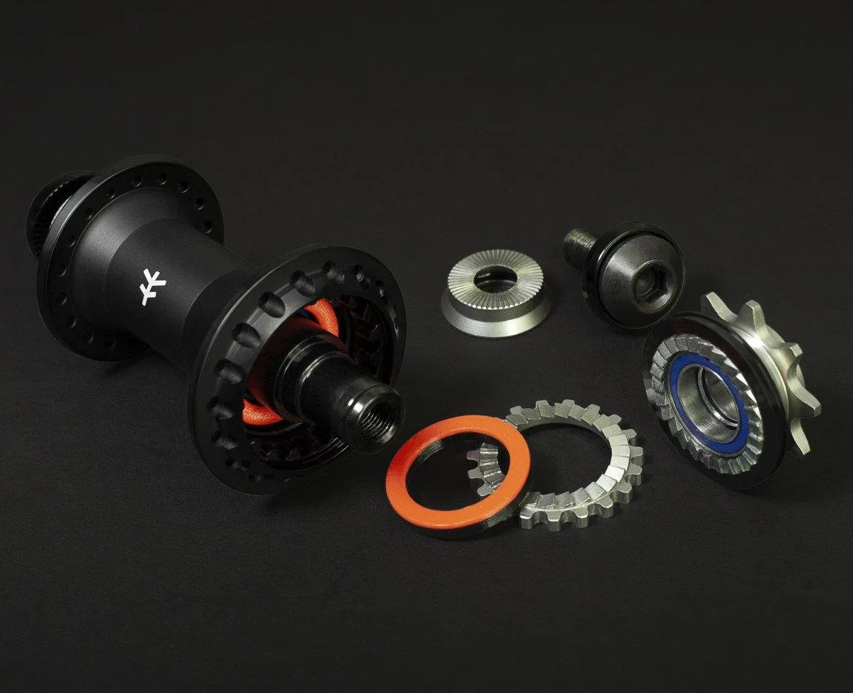 FLY BIKES MAGNETO REAR HUB