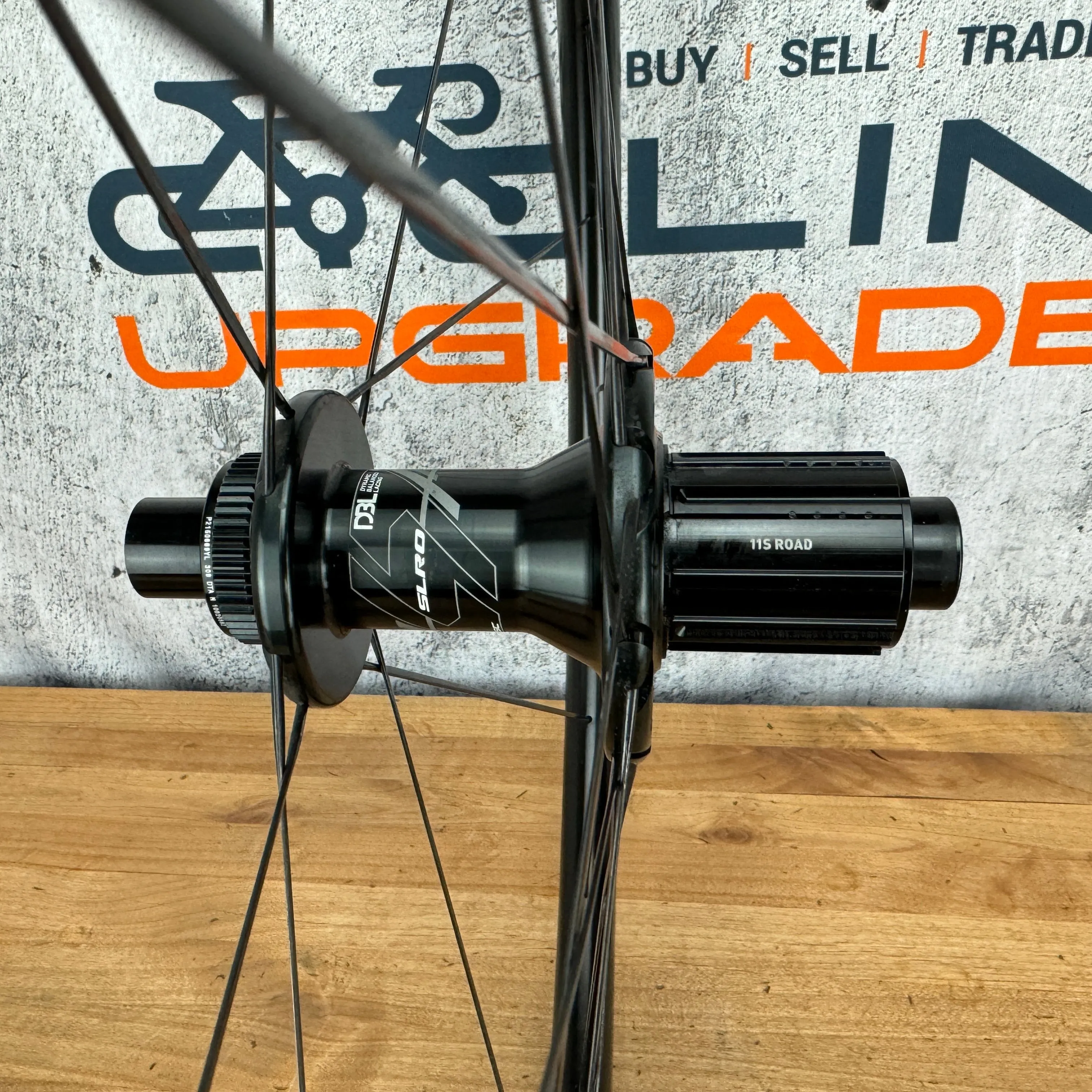 Giant SLR0 42mm Carbon Tubeless Center Lock Disc Wheelset 700c 1550g