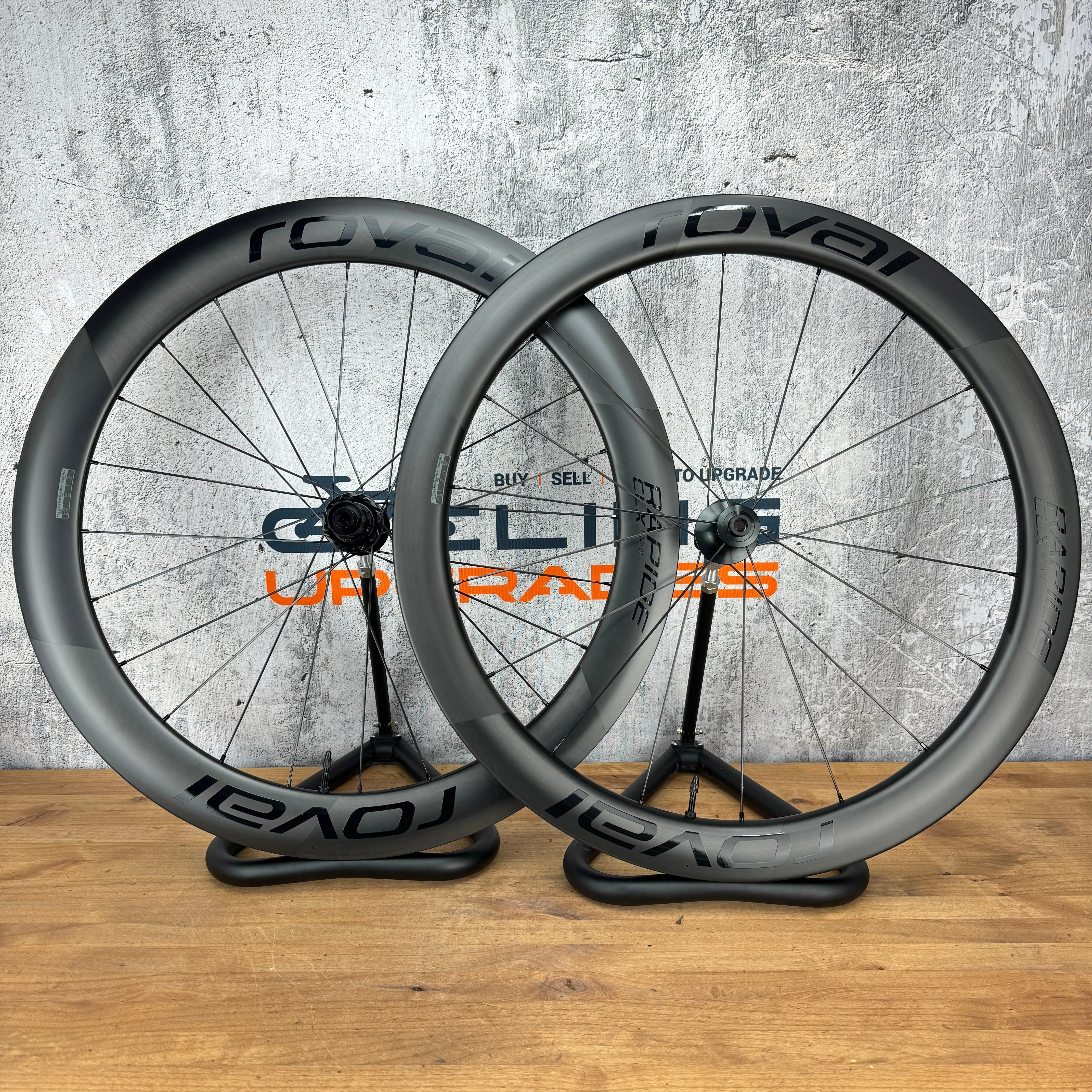 Low Mile! Roval Rapide CLX II DT Swiss Tubeless Disc Brake Wheelset 700c 1493g