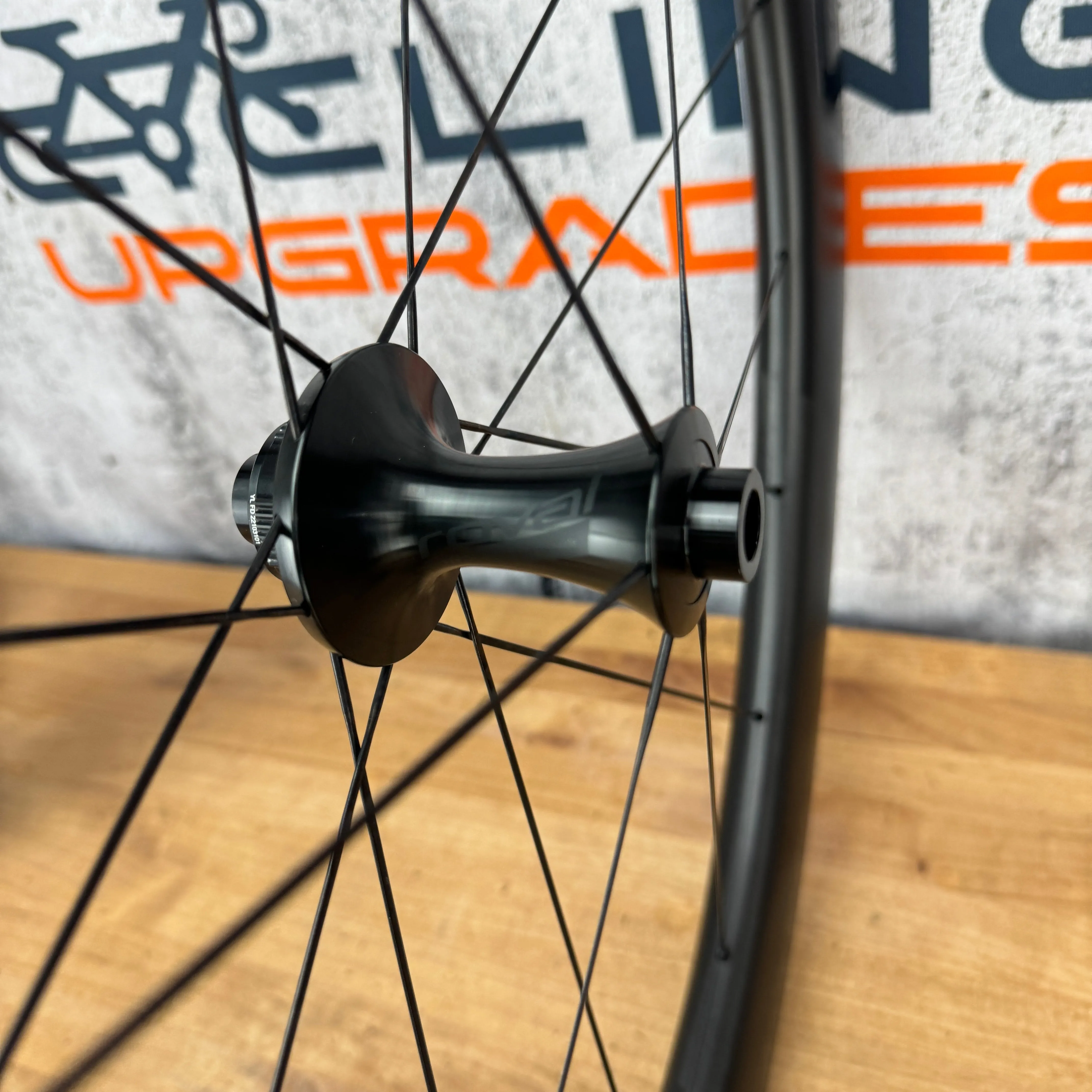 Low Mile! Roval Rapide CLX II DT Swiss Tubeless Disc Brake Wheelset 700c 1493g
