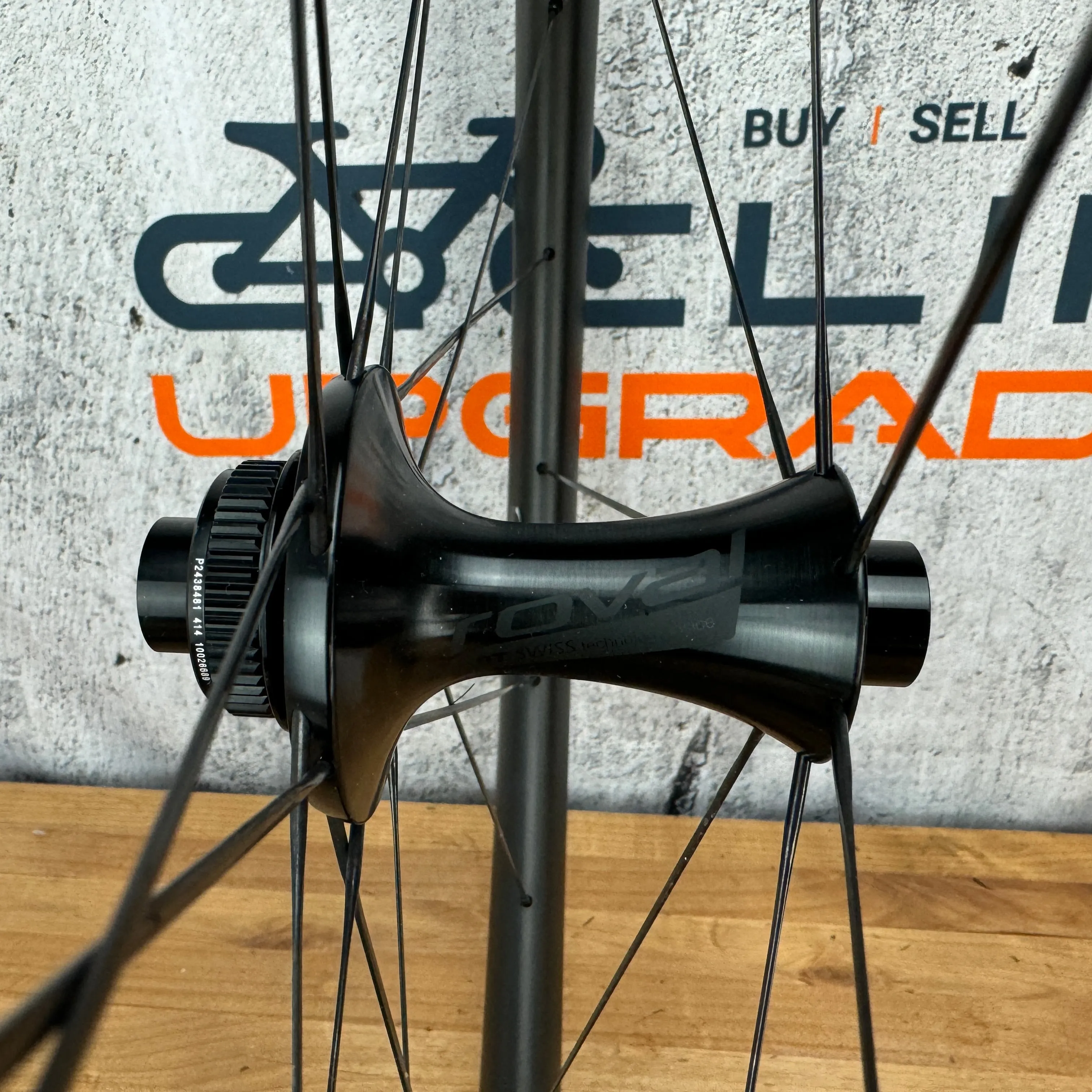 Low Mile! Roval Terra CLX Carbon Tubeless Disc Brake Gravel Wheelset 700c 1316g