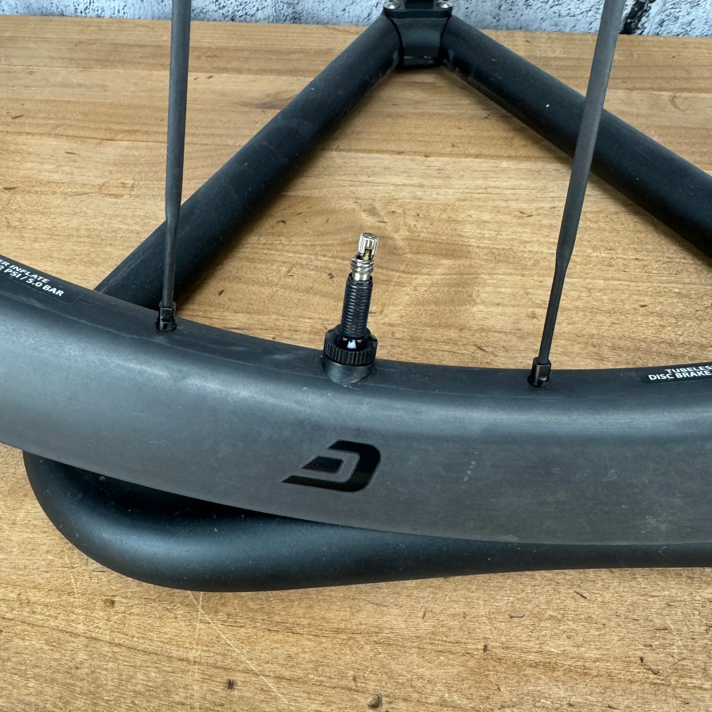 Mint! Cadex AR 35 Carbon Tubeless Hookless Disc Brake Wheelset 700c 1328g