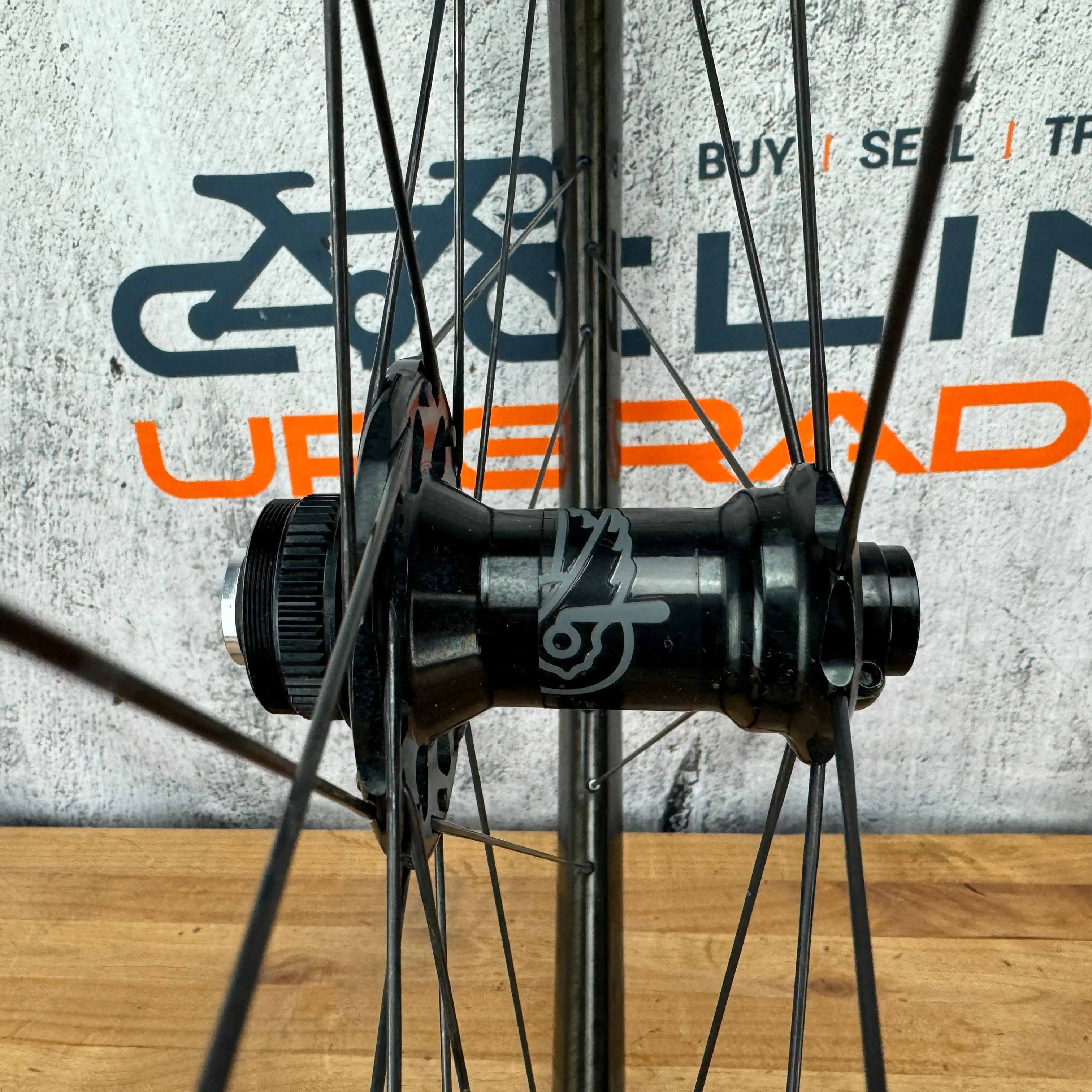 Mint! Campagnolo Shamal 2-Way Fit Carbon Tubeless Disc Wheelset 700c 1597g