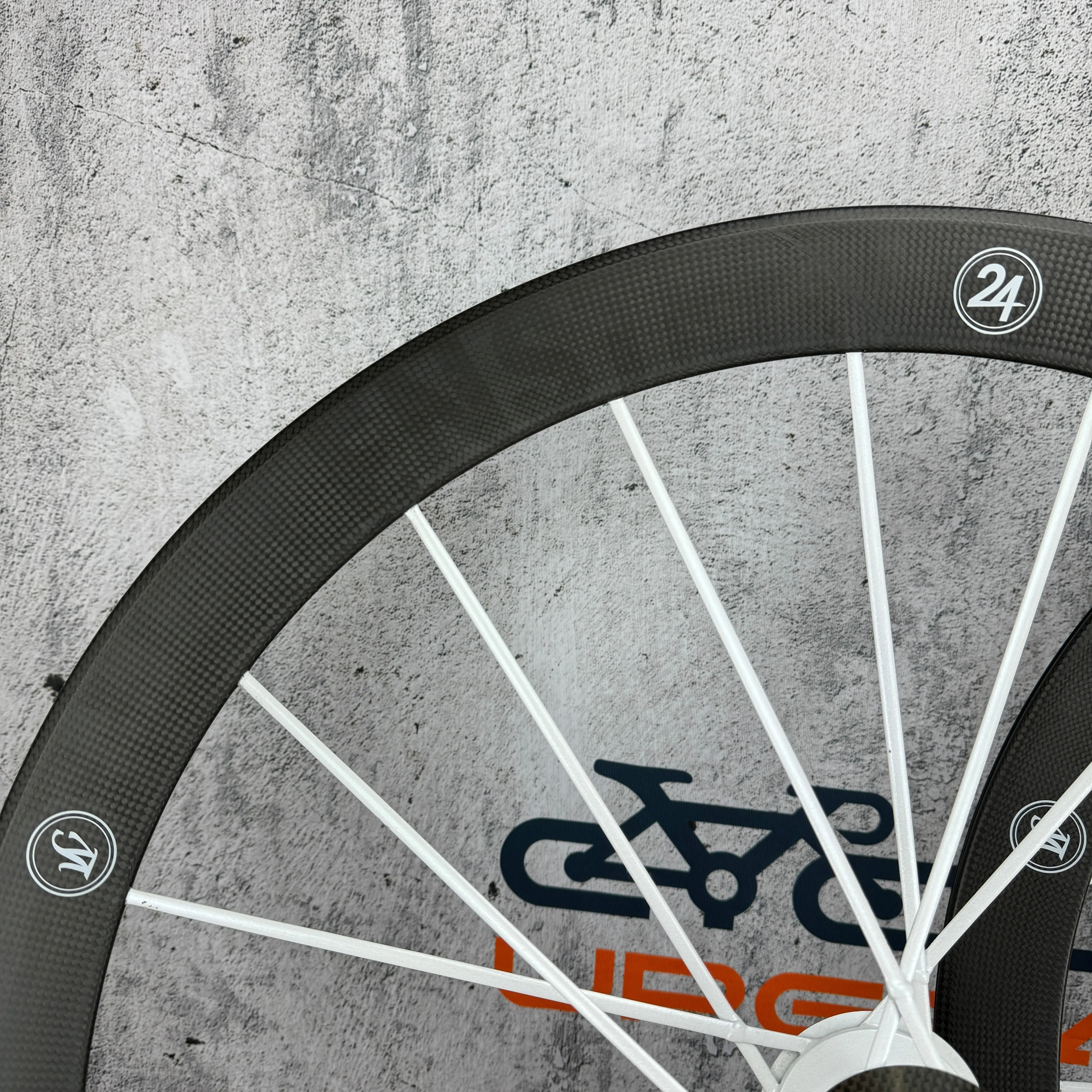 Mint! Lightweight Meilenstein C 24E Weiss Carbon Clincher Disc Brake Wheelset 700c