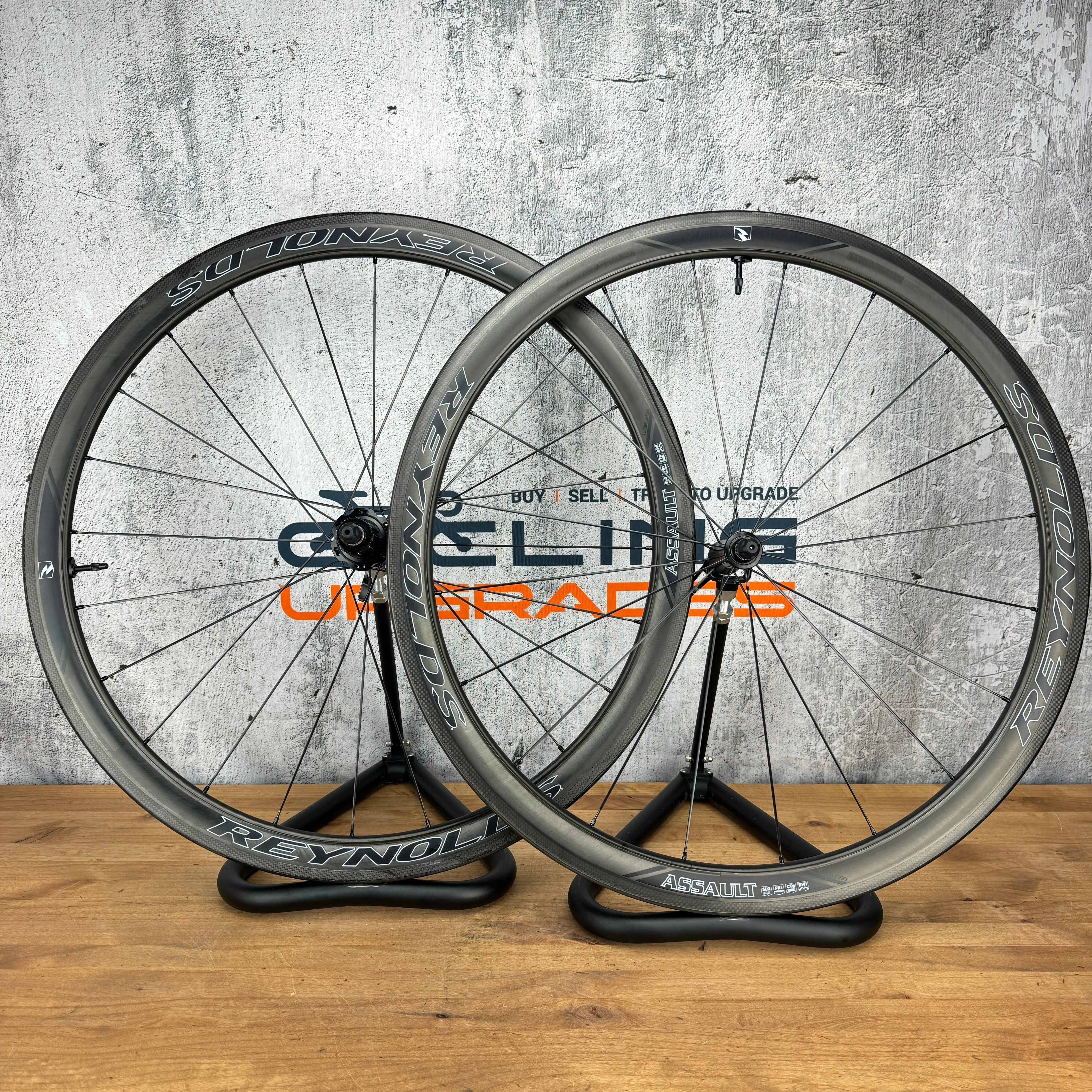 Reynolds Assault SLG 41mm Carbon Rim Brake Tubeless Road Bike Wheelset 700c