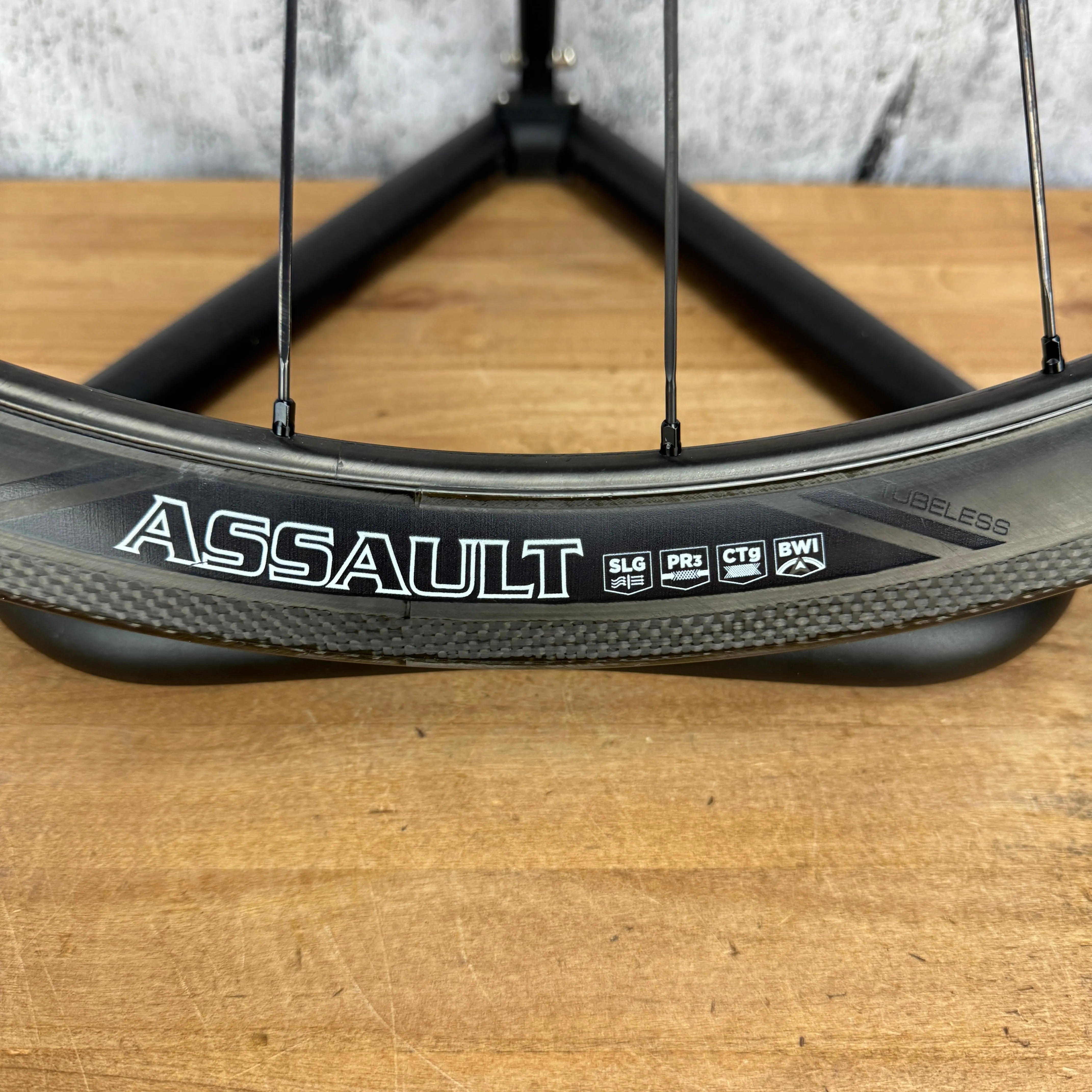 Reynolds Assault SLG 41mm Carbon Rim Brake Tubeless Road Bike Wheelset 700c