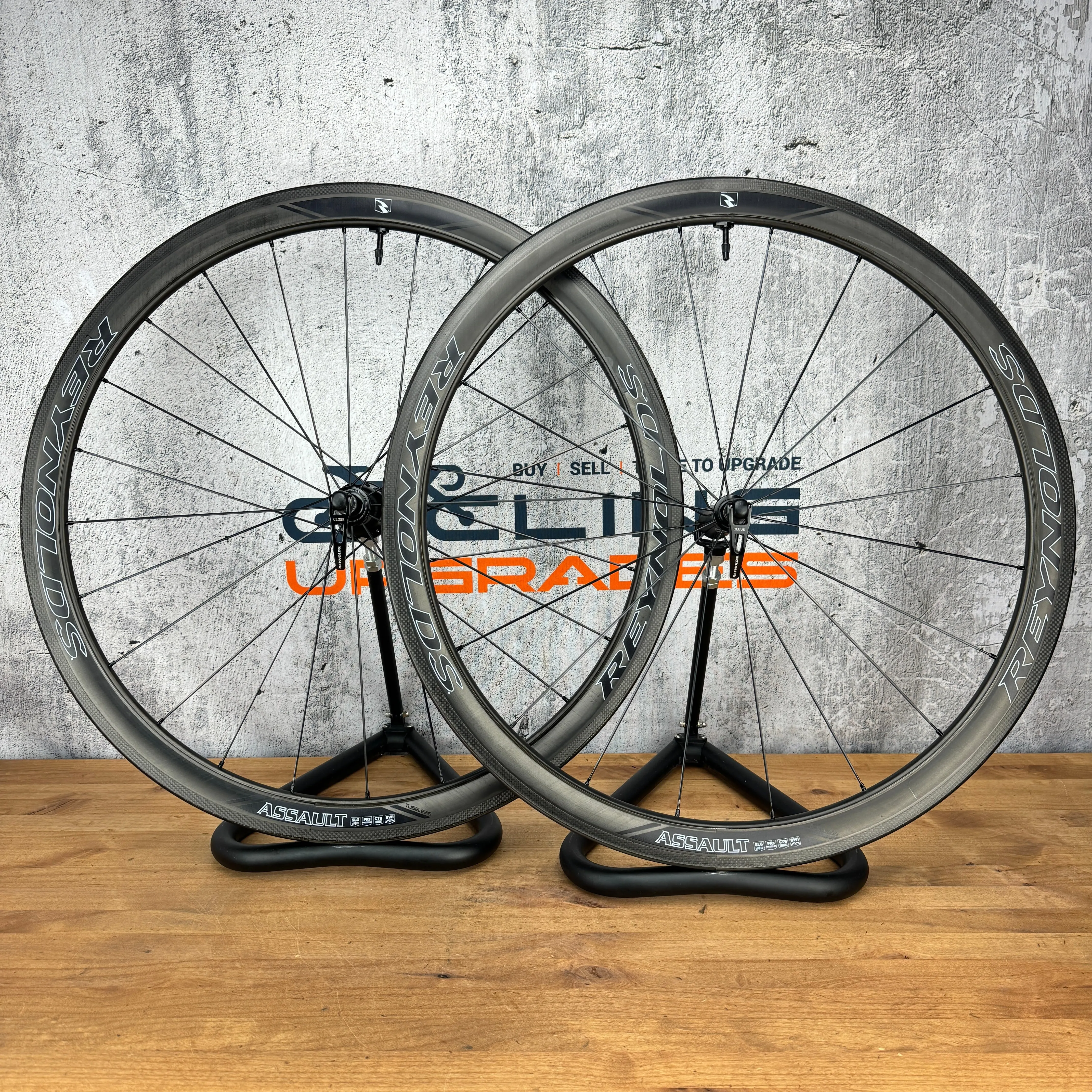 Reynolds Assault SLG 41mm Carbon Rim Brake Tubeless Road Bike Wheelset 700c