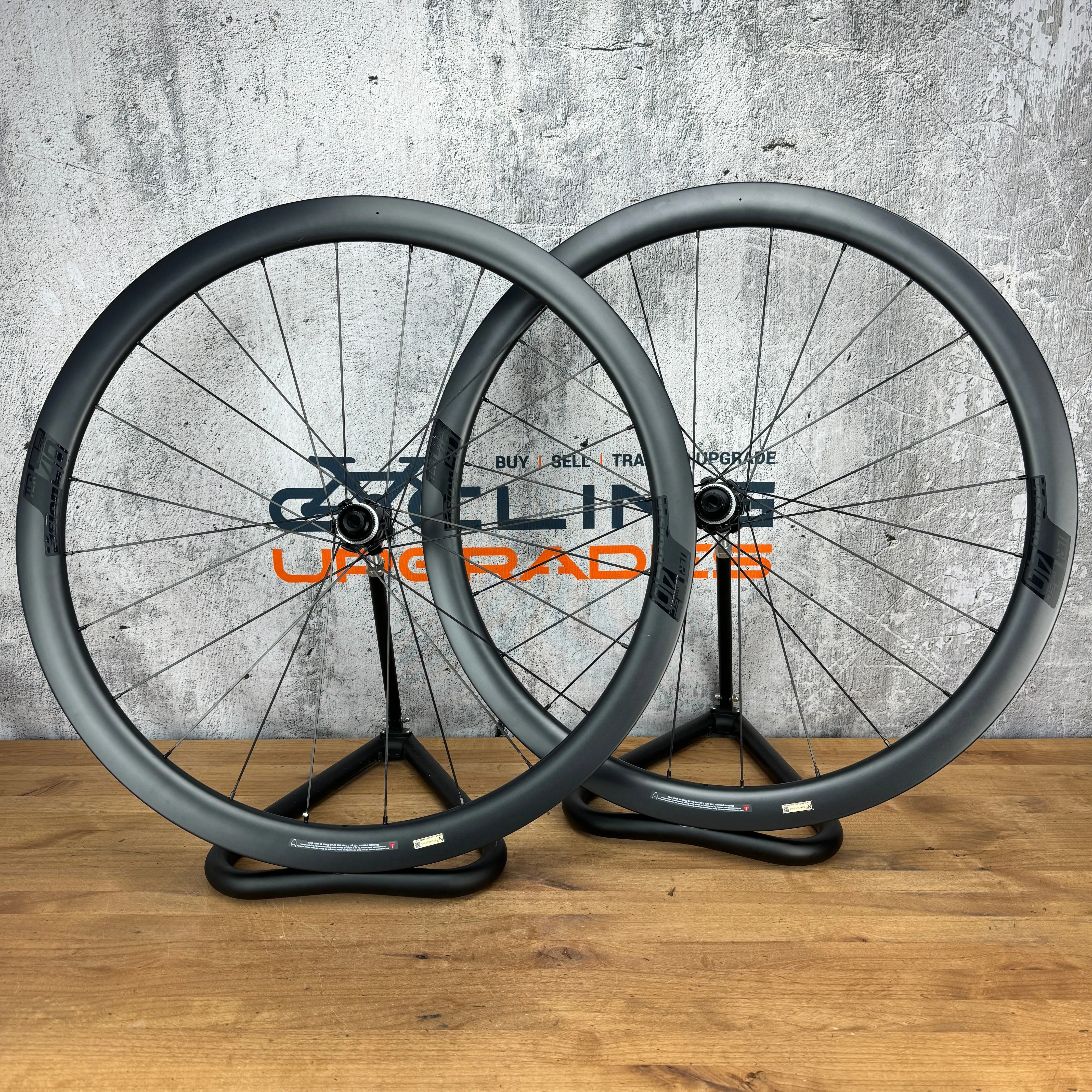 Vision SC 40 Carbon Tubeless Disc Brake Wheelset 700c 1625g