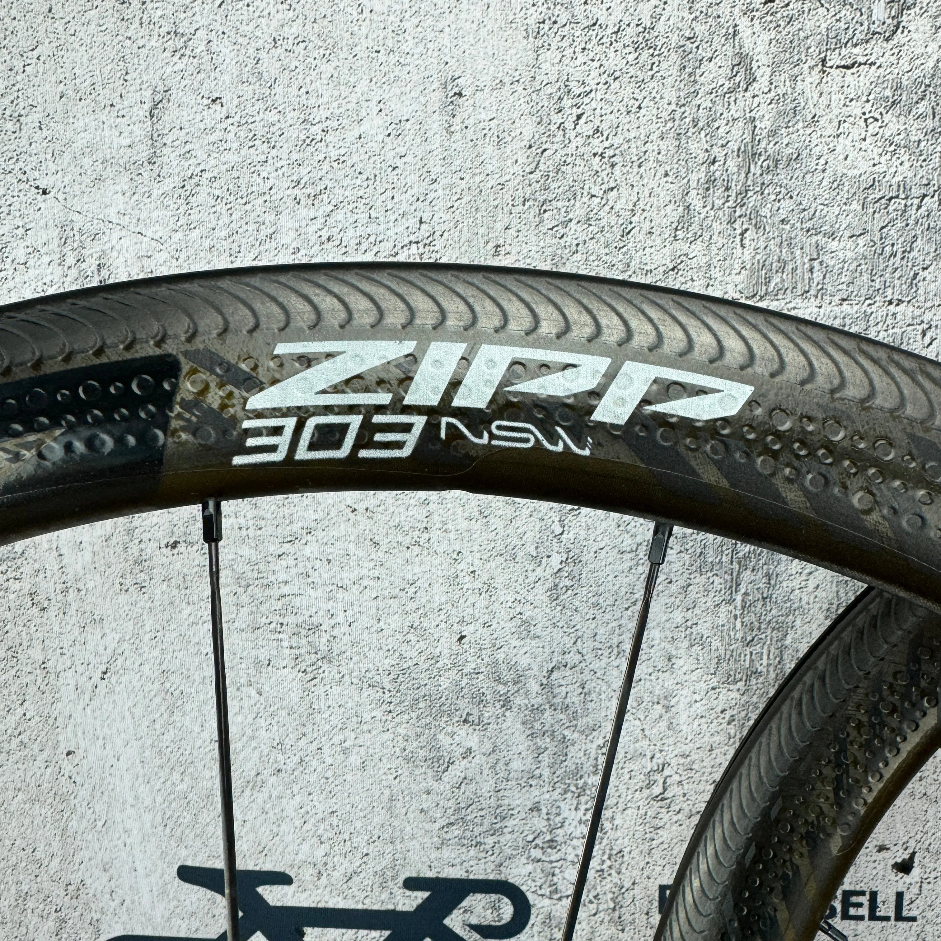 Zipp 303 NSW Carbon Showstopper Tubeless Wheelset 700c Rim Brake 1524g