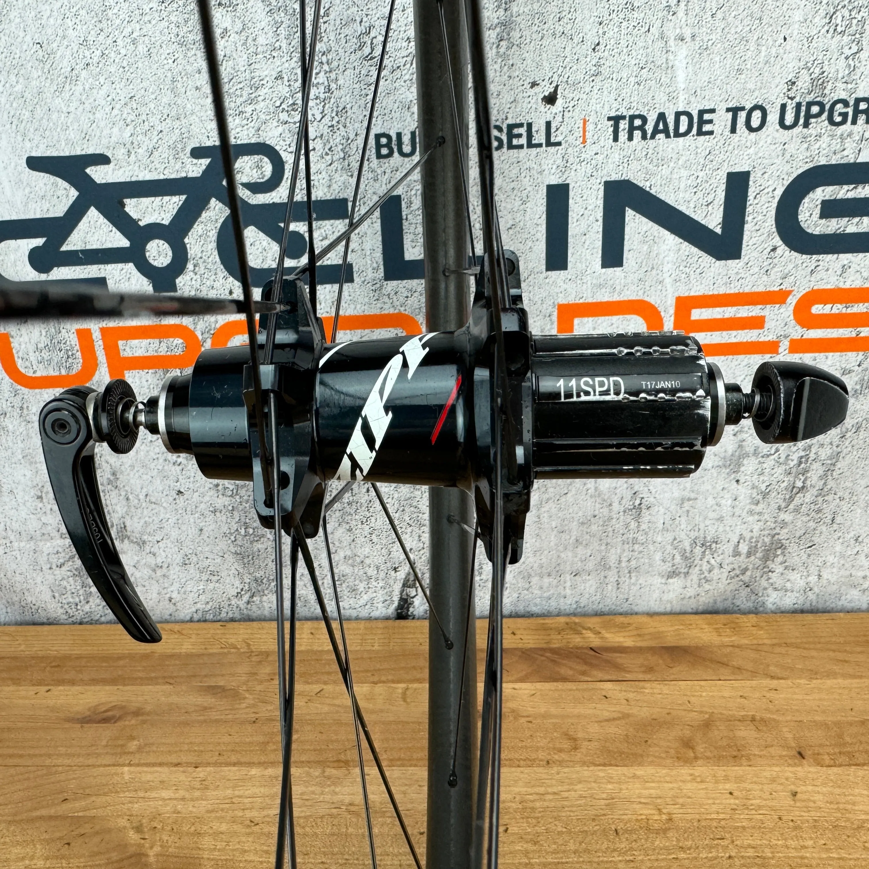 Zipp 303/404 Firecrest Carbon Clincher Wheelset 700c Rim Brake 77/177 Hubs 1661g
